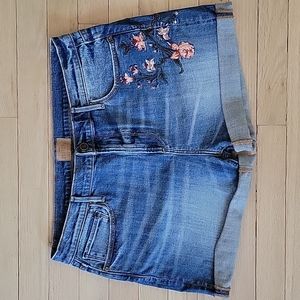 DRIFTWOOD classic fit "lulu" jean shorts size 31